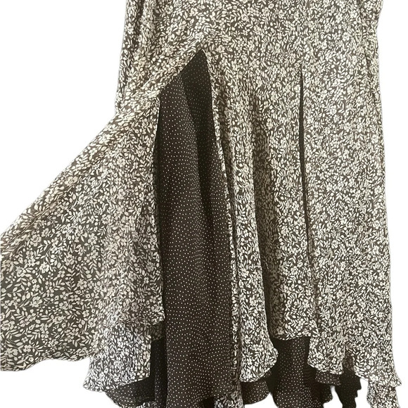 Conrad C skirt, multiple layers, beautiful. Size 16 - Picture 3 of 4